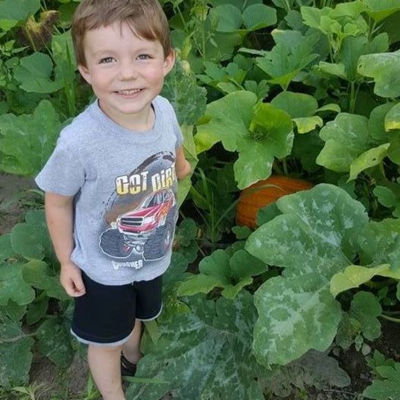 Meet your Posher, Chris - Picture 1 of 1